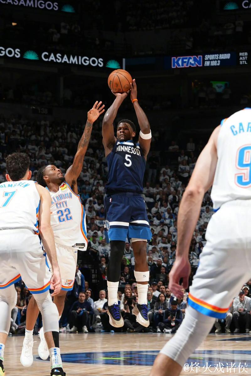 爱德华兹26分欧文空砍39分 森林狼力克独行侠